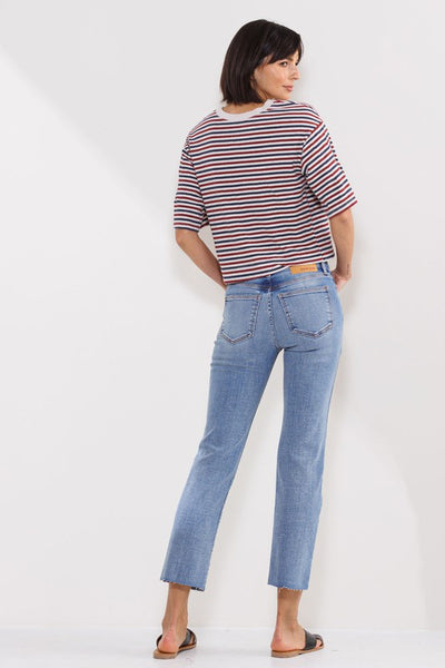 VINTAGE MID RISE SLIM STRAIGHT JEANS WITH RAW HEM
