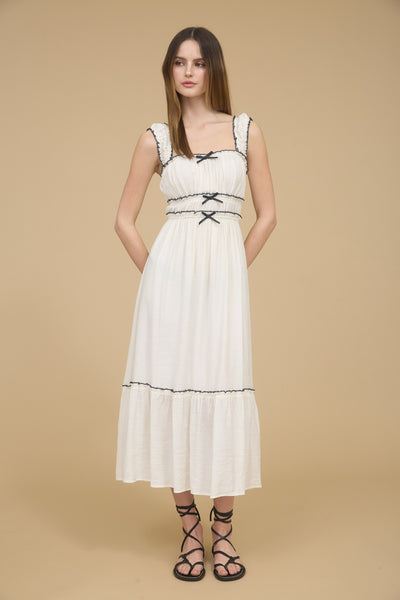 CONTRAST BOW DETAIL SHIRRED SLEEVELESS MIDI DRESS