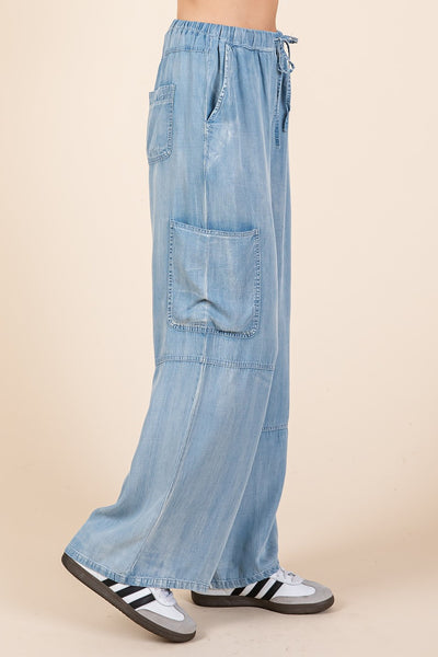 Washed Chambray Elastic Waist Cargo Wide Leg Pants