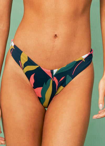 Lush Leaves Splendour