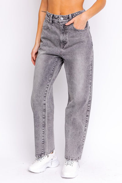 HIGH RISE STRAIGHT JEANS