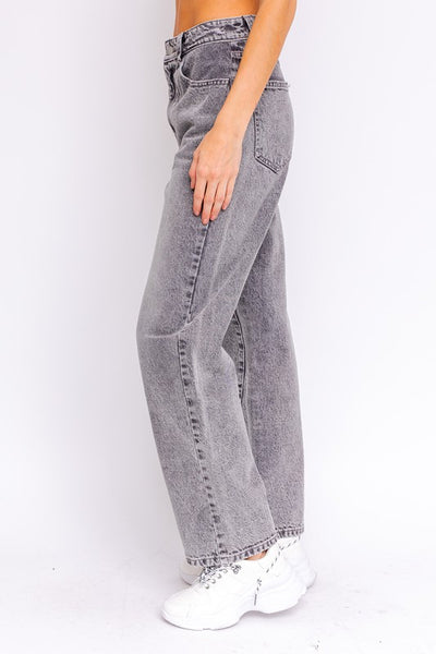 HIGH RISE STRAIGHT JEANS