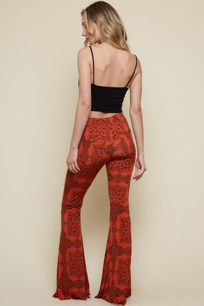 PRINTED BELL BOTTOM WITH POCKETS