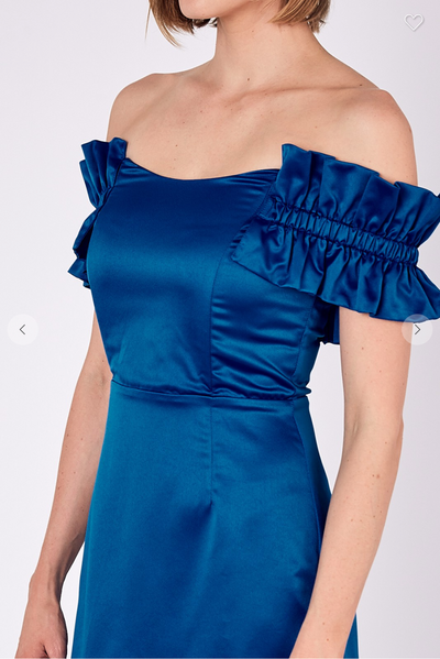 OFF SHOULDER SATIN BODYCON DRESS