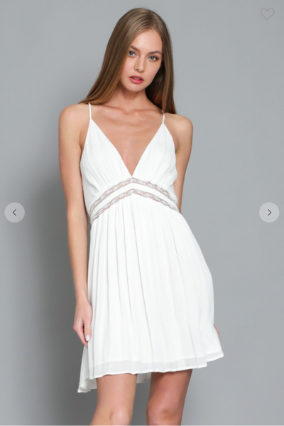 SHORT GAUZY DRESS W/ OPEN BACK LACE TRIM