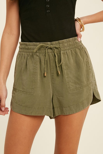 TENCEL DRAWSTRING MINI SHORTS WITH POCKETS