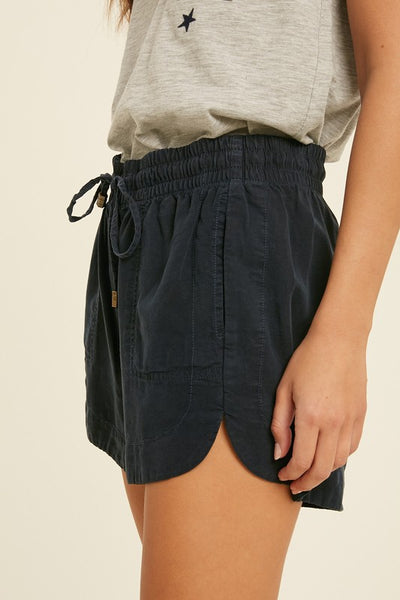 TENCEL DRAWSTRING MINI SHORTS WITH POCKETS