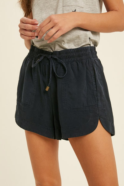 TENCEL DRAWSTRING MINI SHORTS WITH POCKETS