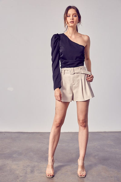 BELTED FAUX LEATHER SHORTS