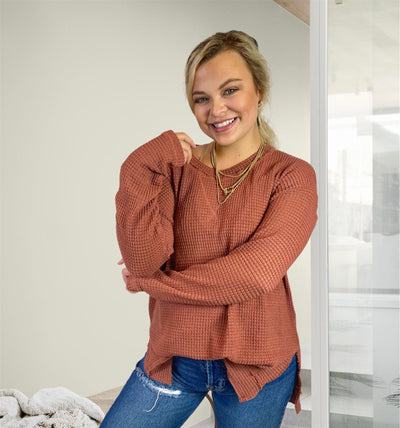 WAFFLE DETAILS KNIT TOP