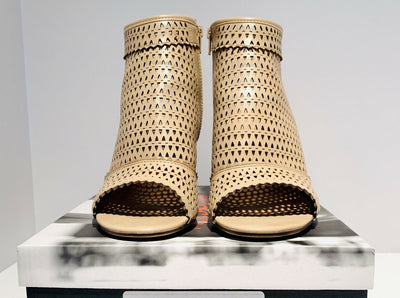 Natural Claire Wedge