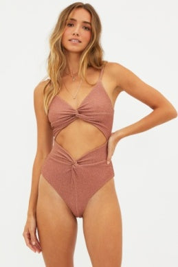 Aviva One Piece