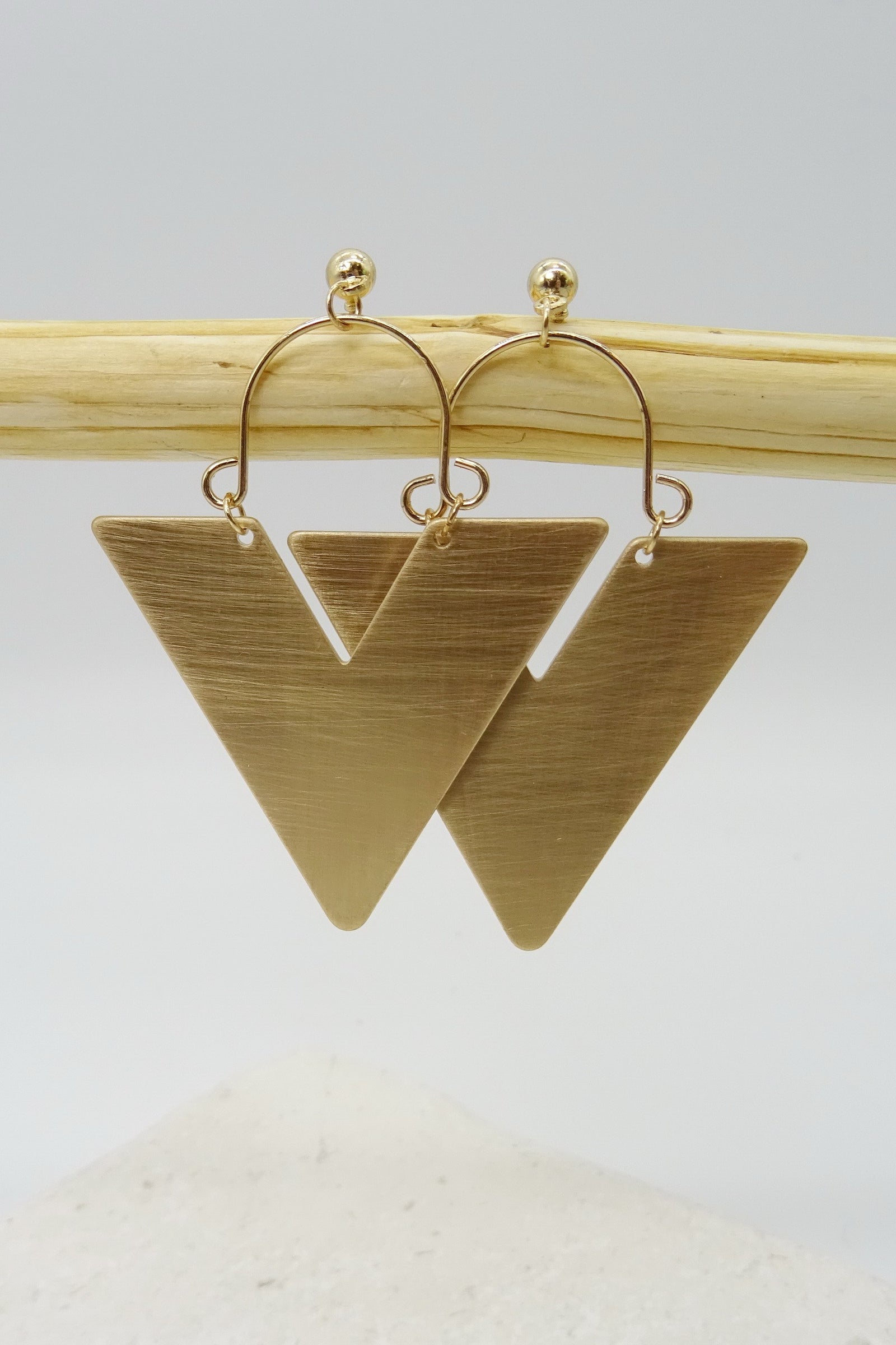 AZTEC SHAPE EARRINGS