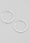 Metallic Twist Circle Hoop Earrings